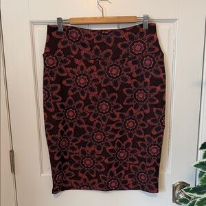 LuLaRoe Women’s Black and Red Floral Pencil Skirt Size XL